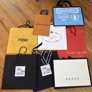 Gucci Black and White Shopping Bag 😄 #89